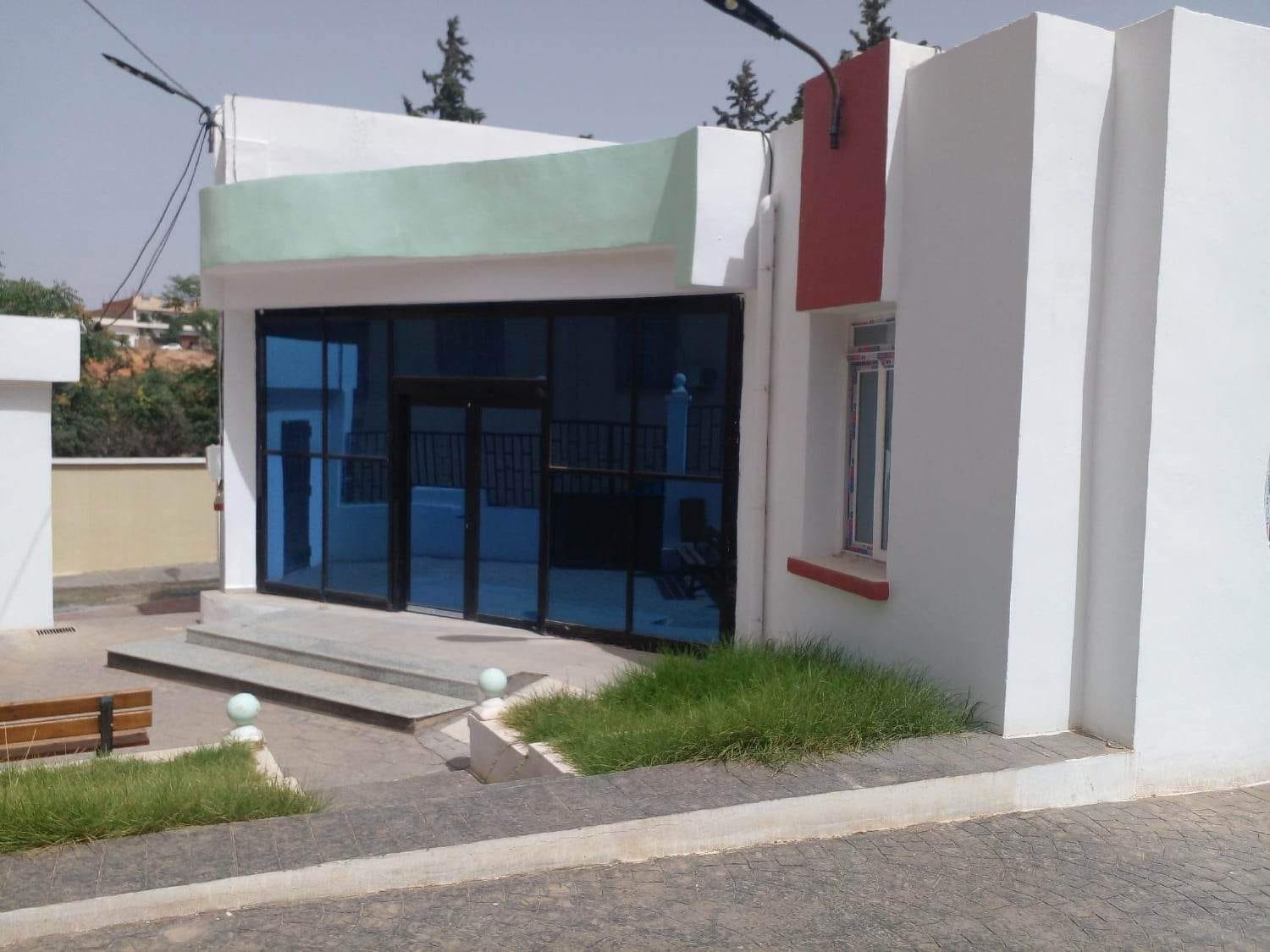 إعلان عن مزايدة كراء حضانة أطفال مع حديقة